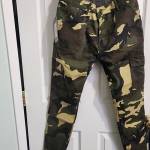 BAMBOO Camouflage Straight Leg Pants